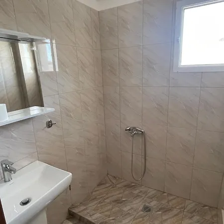 Vacanze2 Apartman Paralía